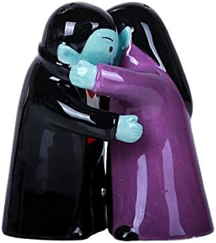 Hugging Vampires Salt Pepper Shakers Set