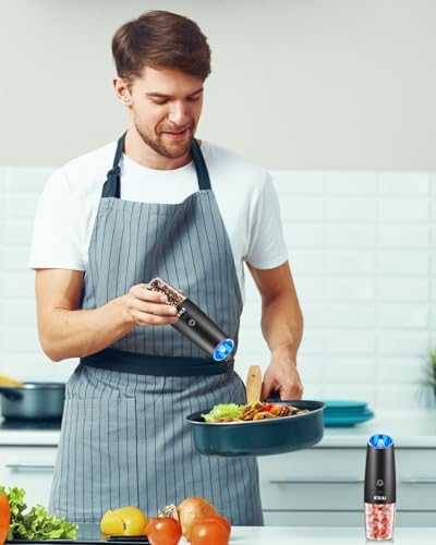 Reusable Electric Pepper Salt Grinder Set w LED Light