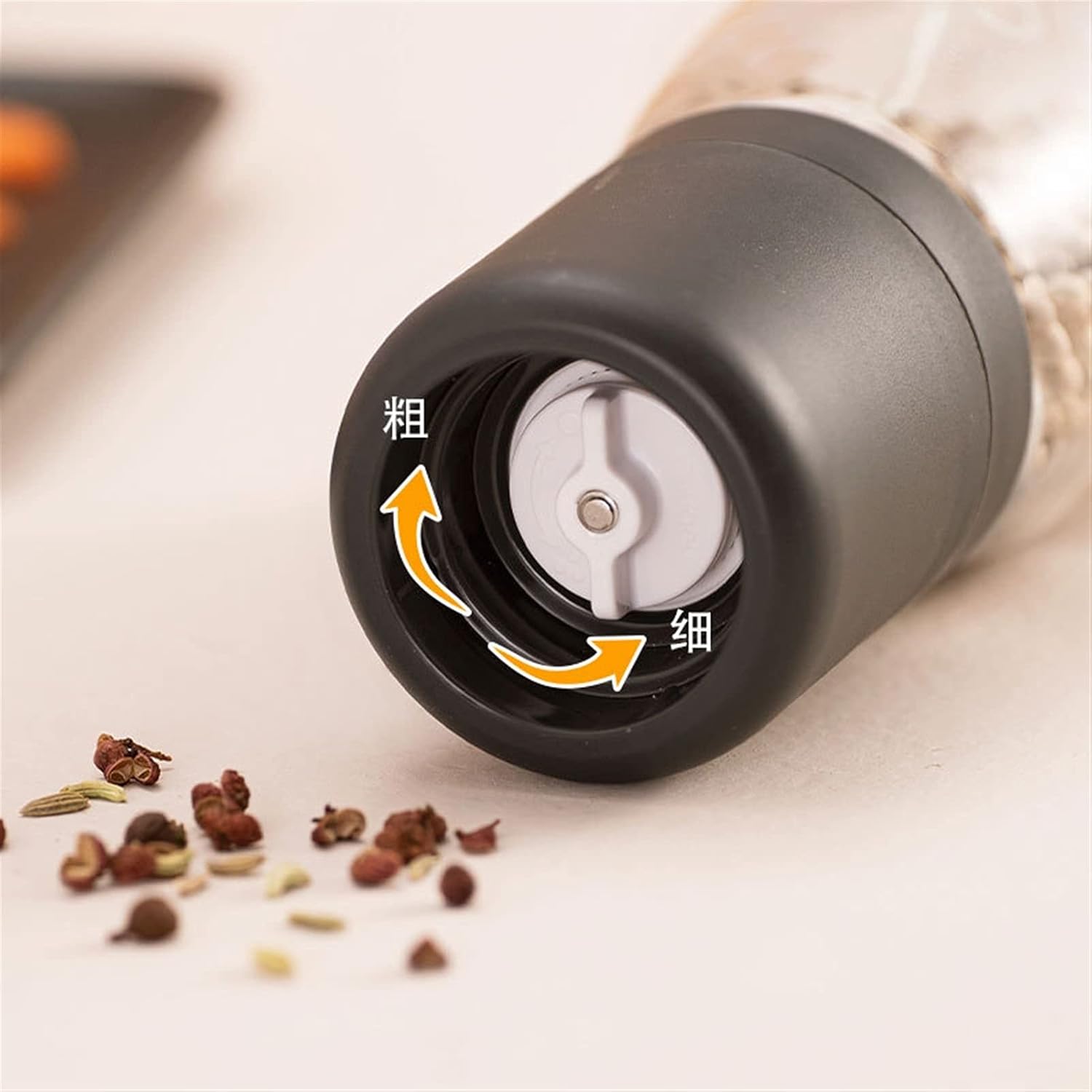 Manual Salt and Pepper Shaker with Stainless Steel Design