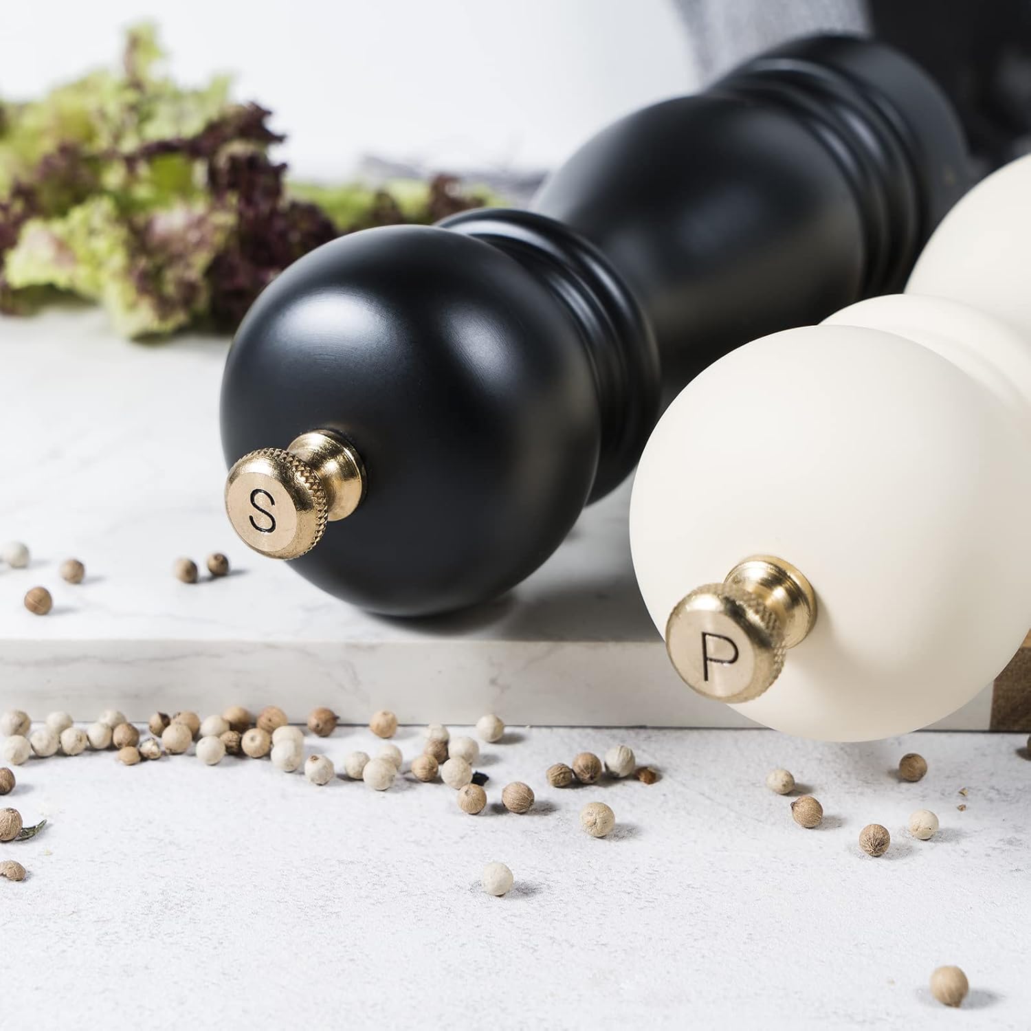 Retro Salt and Pepper Mill Set Luxury Design for Home Use