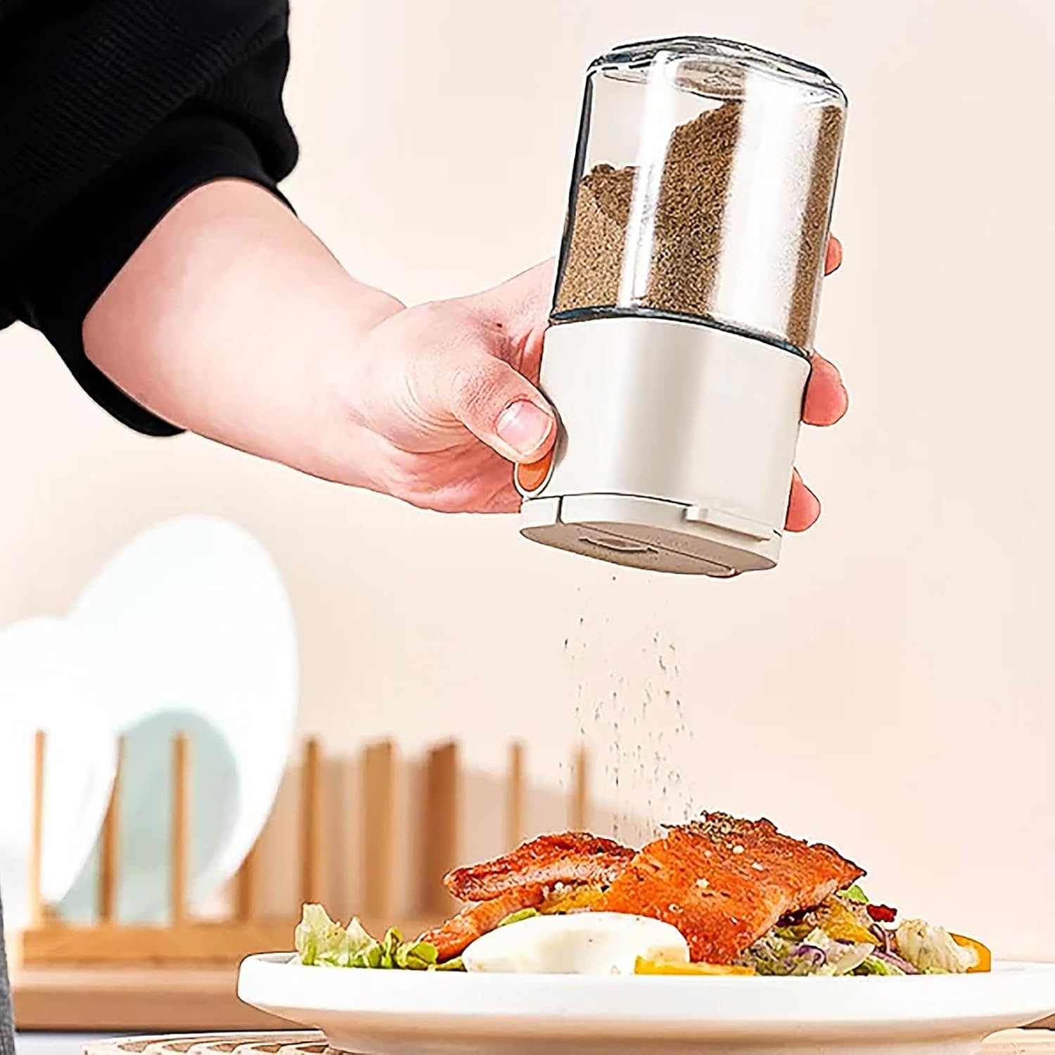 BINGONE Glass Salt Pepper Shaker Set with Quantitative Control