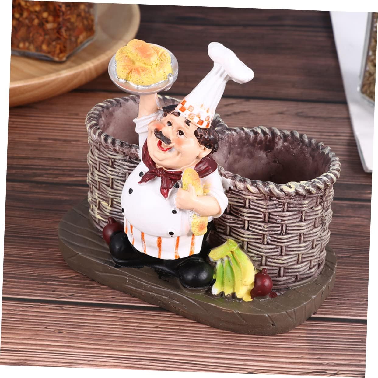 Alipis Salt and Pepper Shaker Set with Chef Statue
