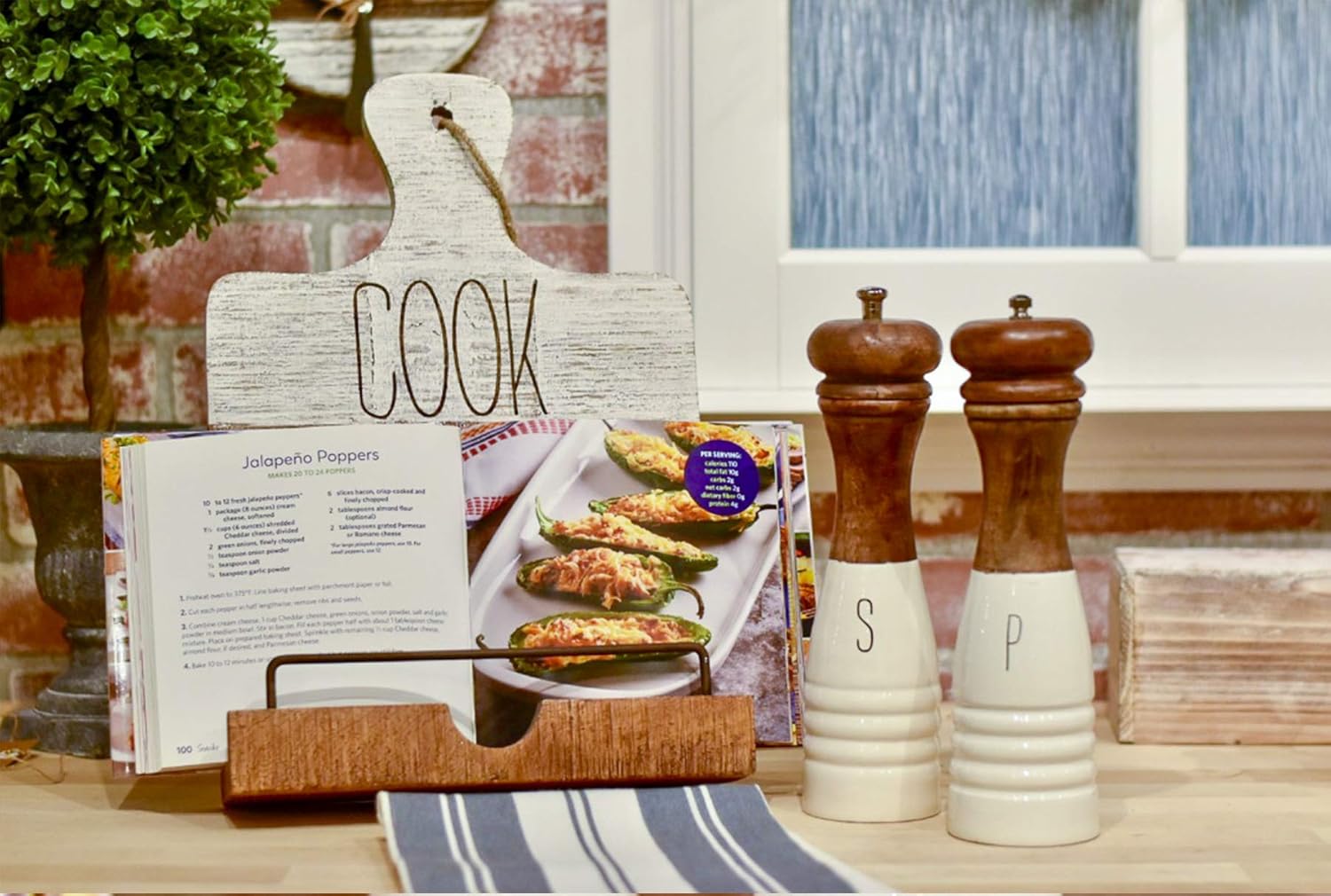 Delight Your Gaze Salt Pepper Set