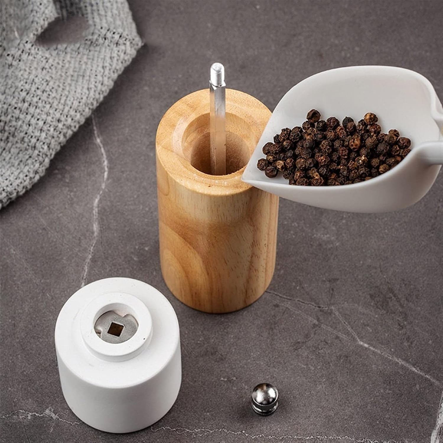Versatile Salt Pepper Mill Shaker