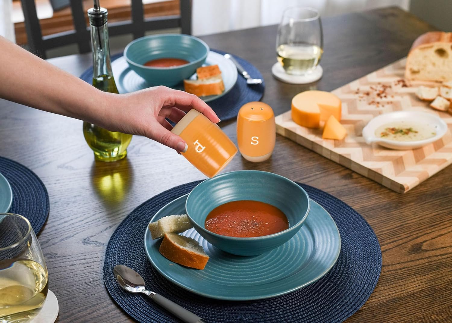 NAT AND JULES Modern Salt Pepper Set